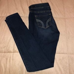 Hollister Distressed Dark-Wash Skinny Jeans